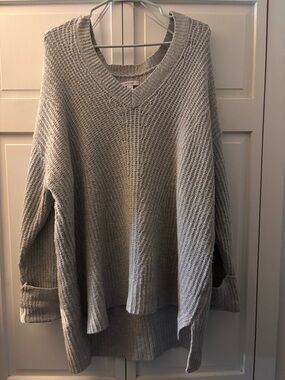 Nine West Light Gray V-Neck Chunky Knit Sweater